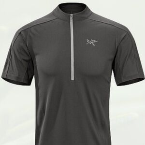 Arc'teryx Men's Accelero Compression Zip Neck Short Sleeve Shirt in Black